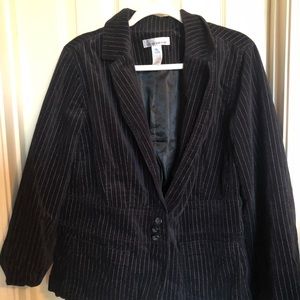 Jones New York Sport Blazer Velvet black pinstripe nice with buttons
